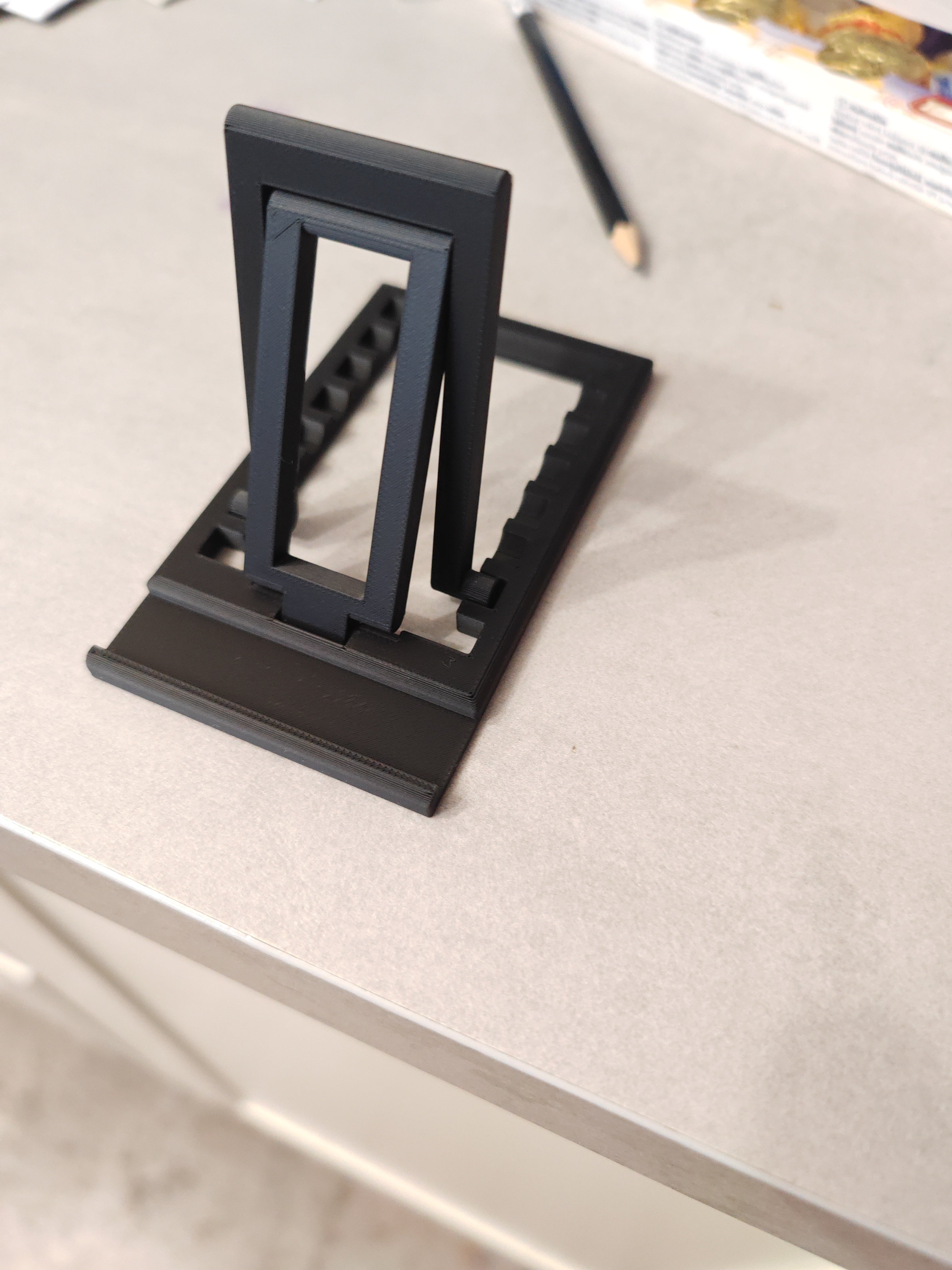 Universal Phone/Tablet Stand